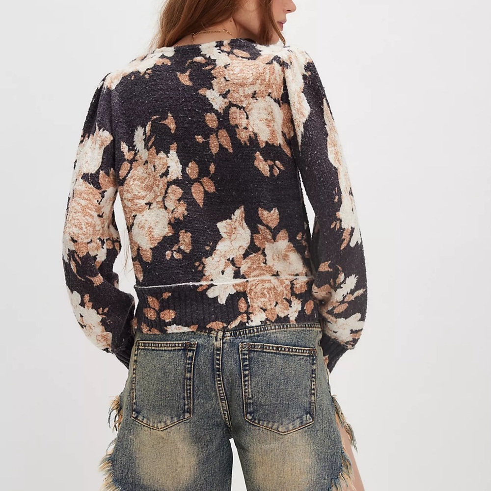 Free people Bed Of Roses Sweater - Picture 2 of 7